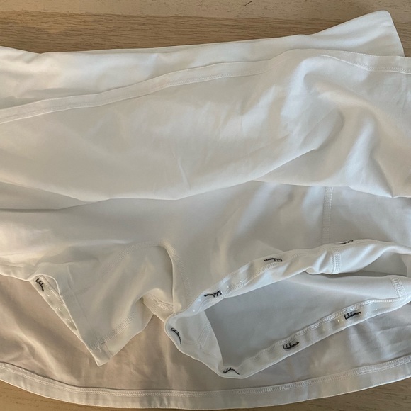 - Lululemon Play Off the Pleats Skirt - Picture 9 of 16